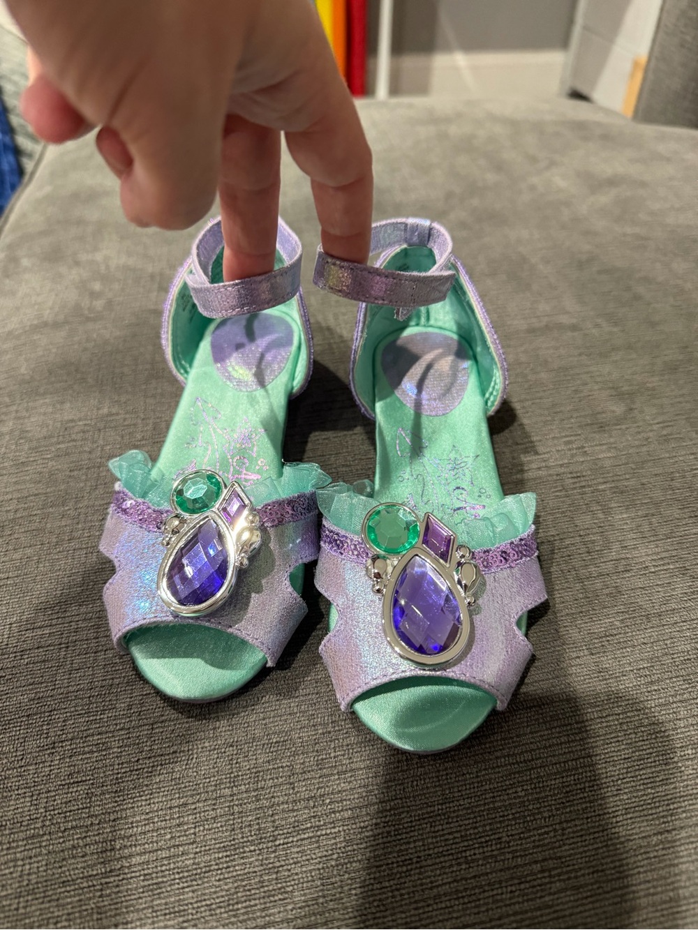Girl DisneyPrincess Ariel dress up shoes